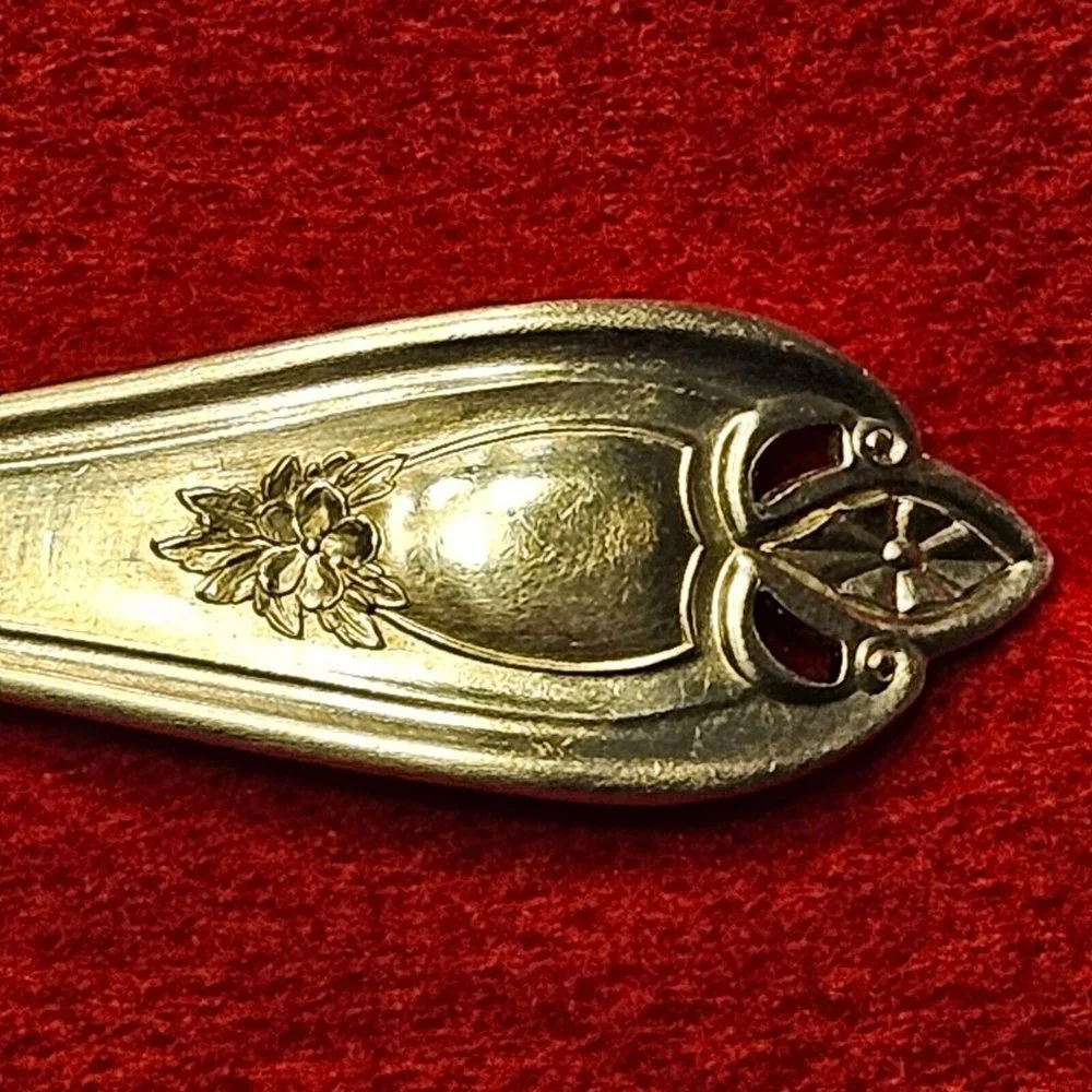 1847 Rogers Bros Silver-Plate Silverware - Lot‎ of 5 Dessert Spoons